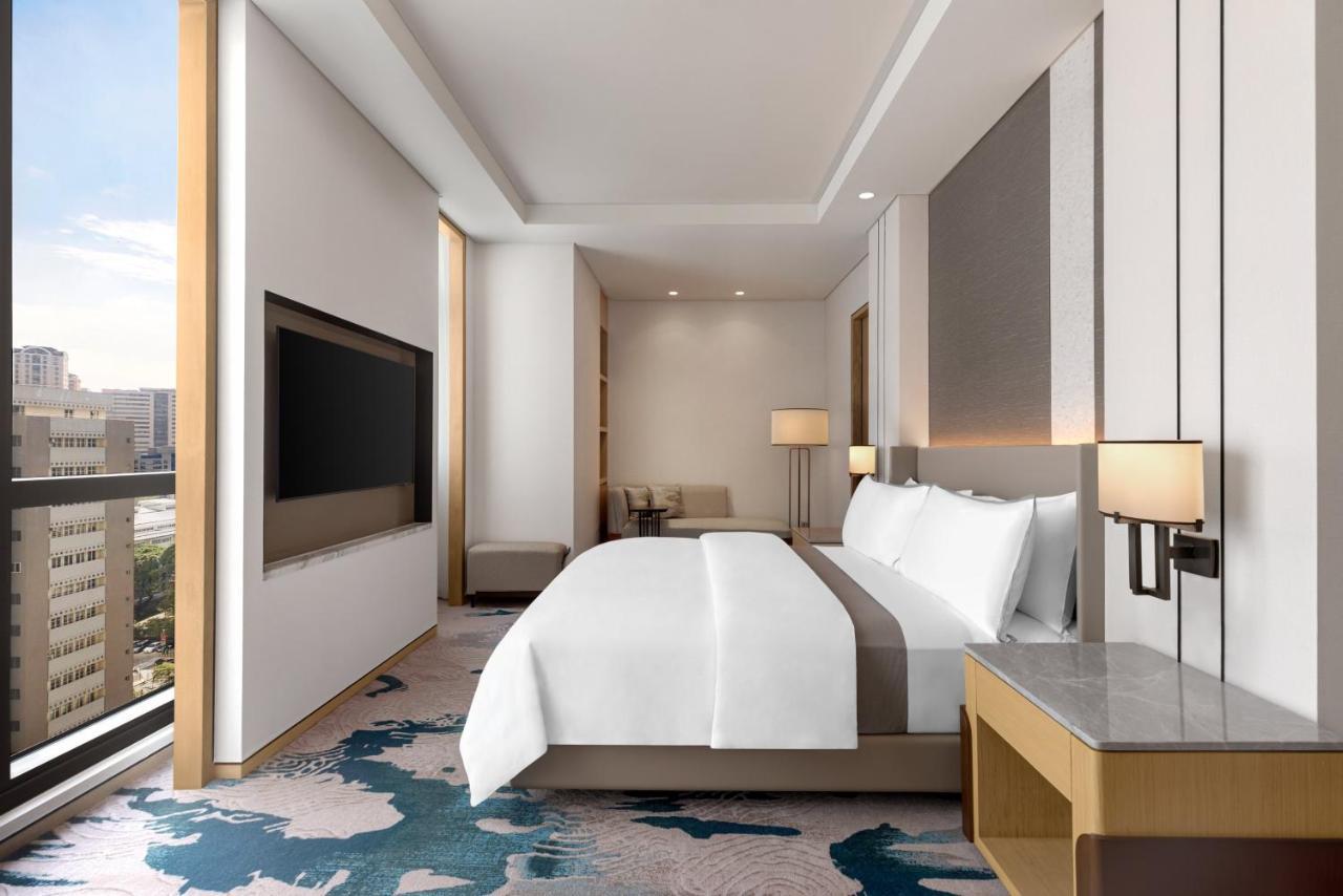 The Westin Manila Hotel Pasig City Exterior photo