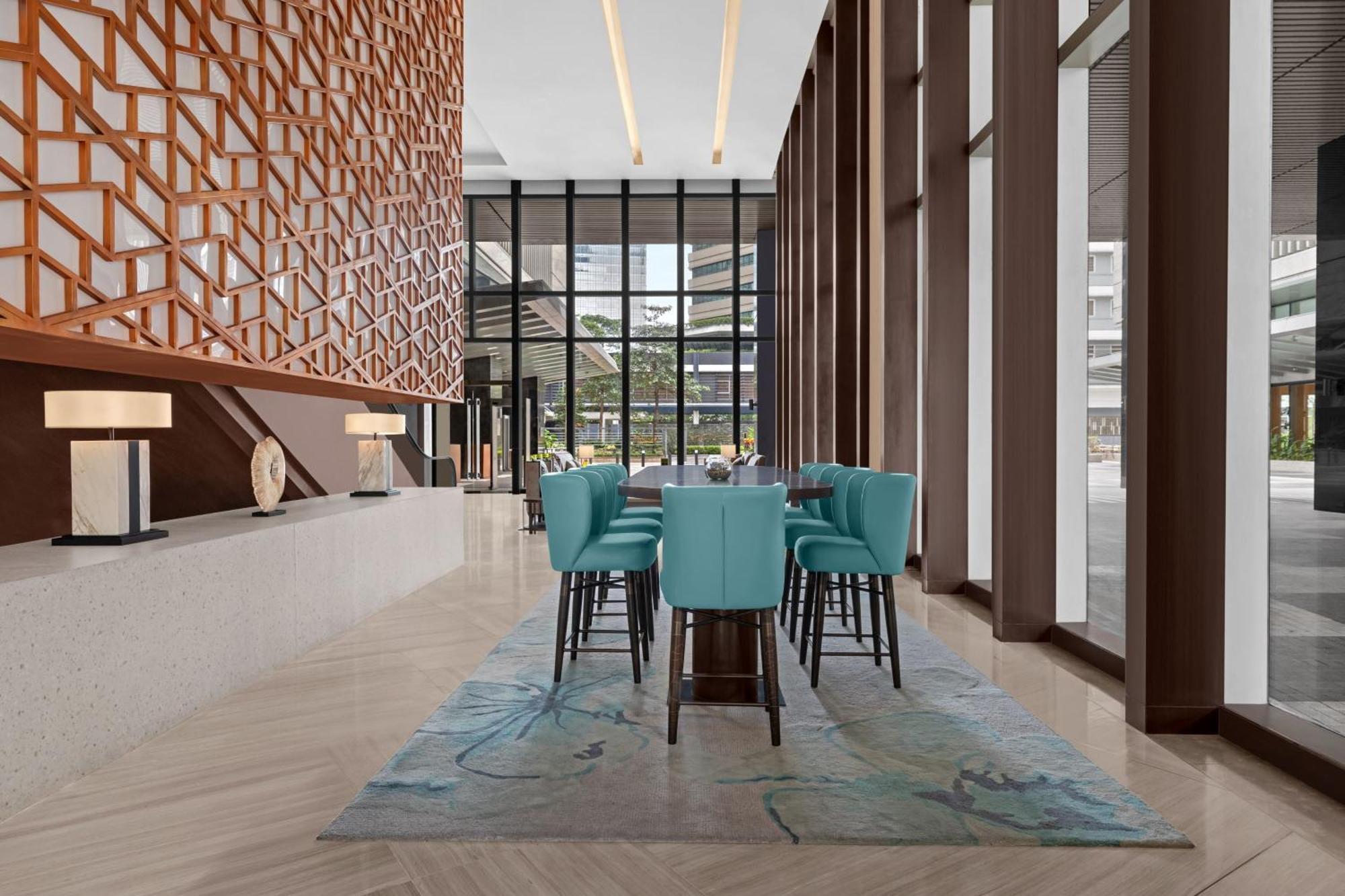 The Westin Manila Hotel Pasig City Exterior photo